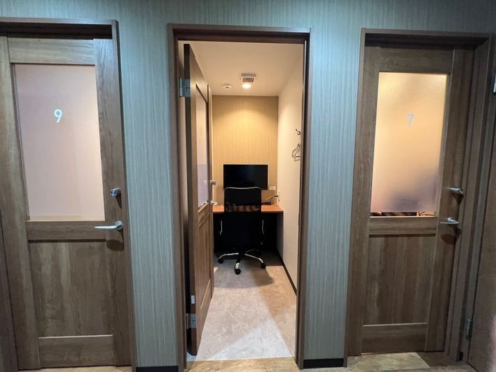 【新宿駅から徒歩1分】1名個室(個室9) - いいオフィス新宿西口