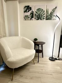 Rental Salon Pronoun 学芸大学店 清潔感溢れるホワイトベースな北欧風完全個室レンタルサロンの室内の写真