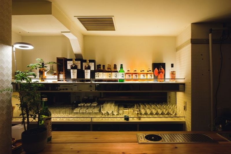 貸切スナック レイケン 大きな鏡張りの可愛いレトロな内装 - 【赤坂見附徒歩2分】貸切BAR(レイケン)/パーティー/2次会