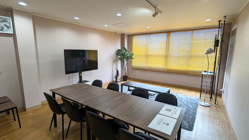 【レンタルスペースカイタク土浦1号店】会議室 兼 パーティルーム - レンタルスペースカイタク土浦1号店