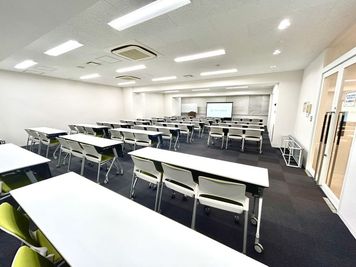 【お客様ご自身でのレイアウト変更可能です（予約時間内の原状復帰必須！）】 - 【閉店】TIME SHARING 御成門小田急ビル 【閉店】5Fの室内の写真