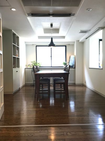 Bスペース - サロンドシアン