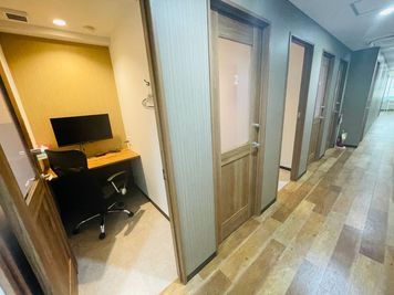 いいオフィス荻窪 【荻窪駅徒歩1分】1名個室（ブース13）のその他の写真