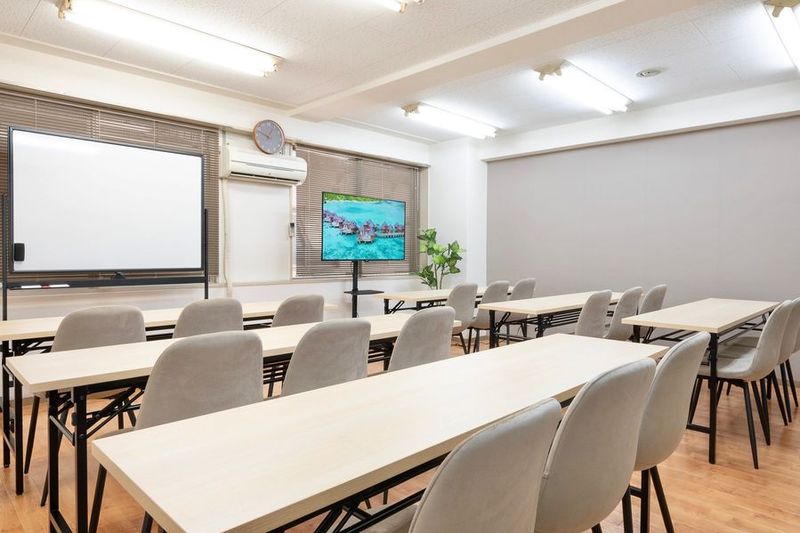 貸し会議室、ワークスペース - 〈SMILE会議室 広島駅前店〉