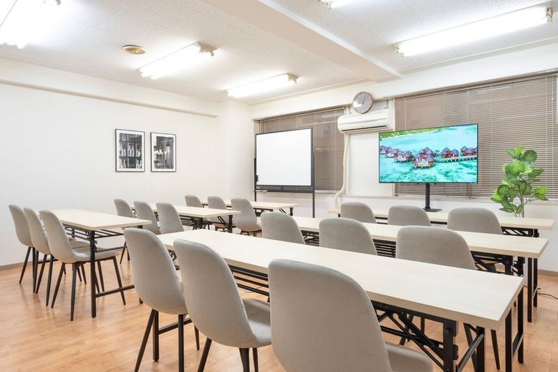 貸し会議室、ワークスペース - 〈SMILE会議室 広島駅前店〉