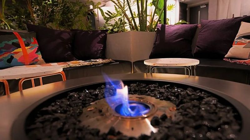 恵比寿の焚き火バー CityCamp / シティーキャンプ - 恵比寿の焚き火バー CityCamp / シティーキャンプ