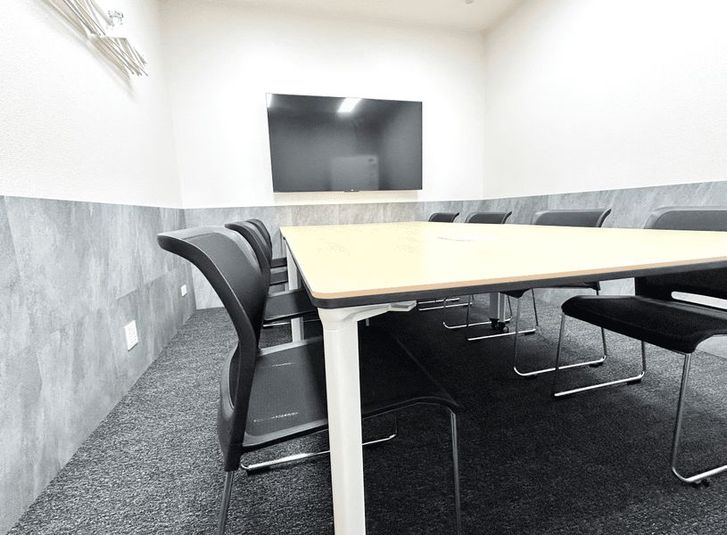 RoomC（ｾﾙﾌ設営/ロの字/当日予約OK） - 名古屋会議室 ATS広小路ビル栄駅前店