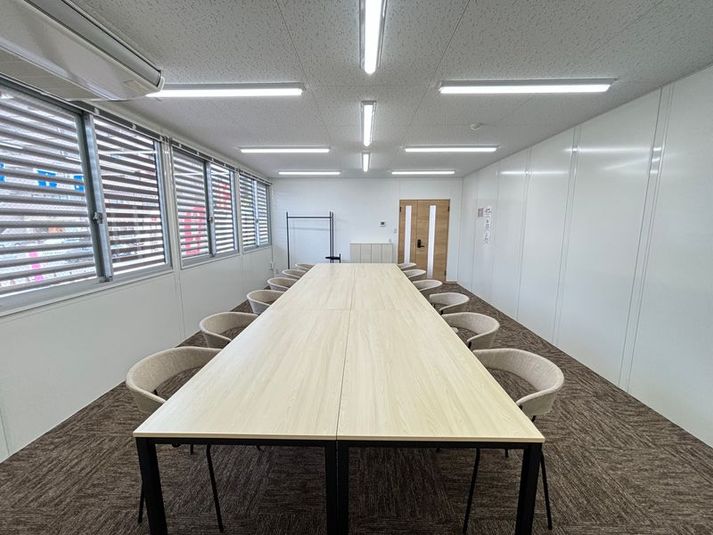 Community2 - U-SPACE茶屋ヶ坂駅前店