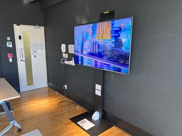 モニター65インチ - ルービー雪が谷大塚 マルチスタジオ（ルービー 雪が谷大塚【307号室】）の設備の写真