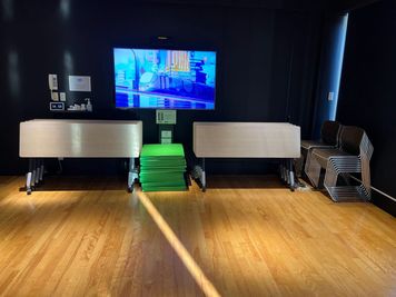 モニター・長机・椅子 - ルービー雪が谷大塚 マルチスタジオ（ルービー 雪が谷大塚【307号室】）の設備の写真