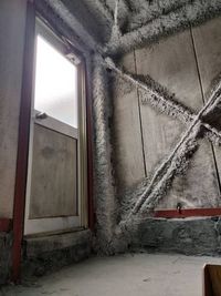 焼き鳥鳥ハチ　3階-4階レンタルスペース　 廃墟風　スケルトン貸しレンタルスペースの室内の写真