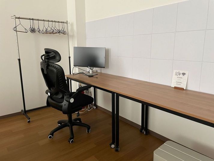 4階オフィススペース(商談、面接など様々な用途に活用できる個室） - CoWorks24佐世保店