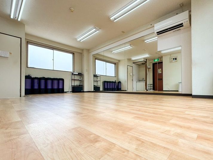 レンタルスタジオFarbe鶴見西口店 - レンタルスタジオ『Farbe』