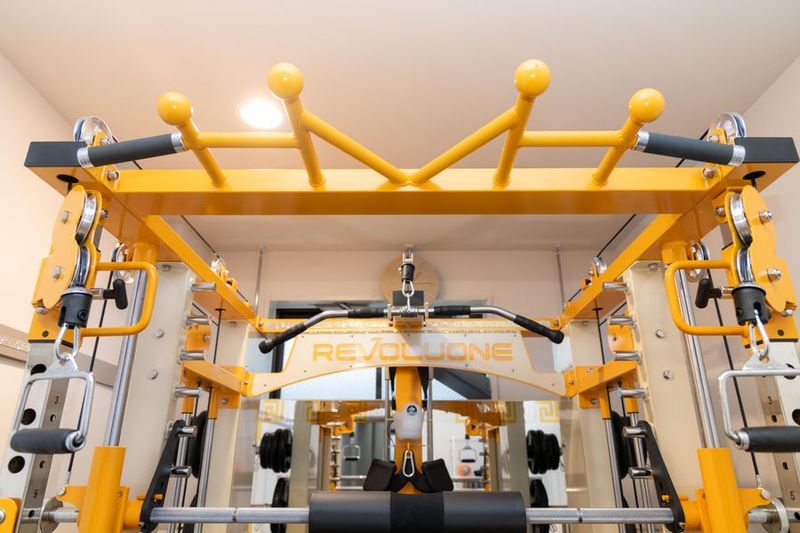 河原町駅５分！　オールインワンスミスマシン　完全個室レンタルジム - SHINY BODY （シャイニー・ボディ）錦店