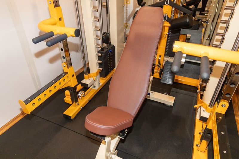 河原町駅５分！　オールインワンスミスマシン　完全個室レンタルジム - SHINY BODY （シャイニー・ボディ）錦店