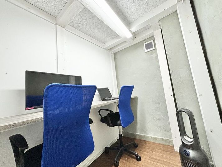 完全個室ブース I - WorkWork　