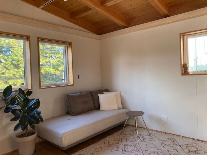 【2F】湘南辻堂の新築戸建てワンフロア！WIFI完備/キッチン - Shonan house