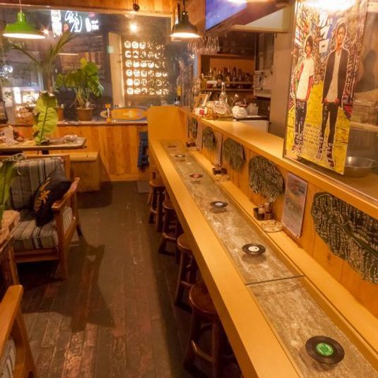 西海岸風ROOM カフェ - 焼鳥MOZU