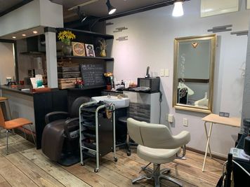 駅近、路面一戸建て　美容室、設備付　24時間　完全個室貸切。ソファ・マッサージベッド完備。休息スペース　ナイトパックあり - スパジオ　イルベント