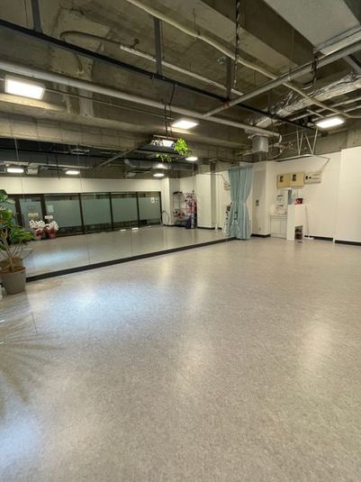 ダンス・ヨガ・エアリアルも可能なレンタルスタジオ - Studio Peace スタジオ ピース