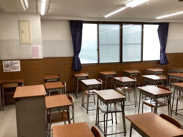 202教室 - 【英進館鯉城学院広島校レンタルスペース】
