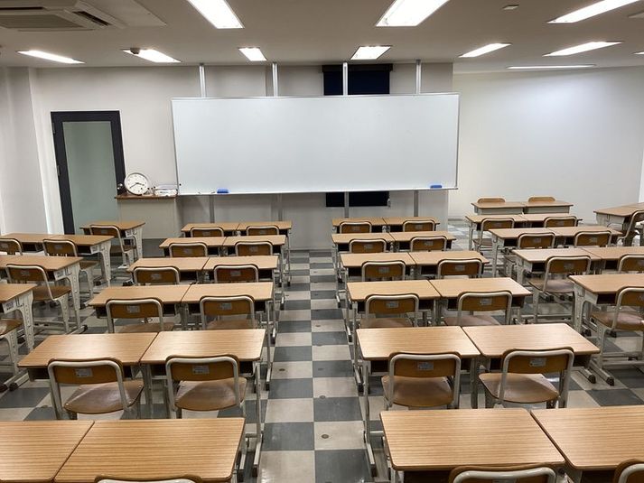 別館5階 - 【英進館薬院本校レンタルスペース】