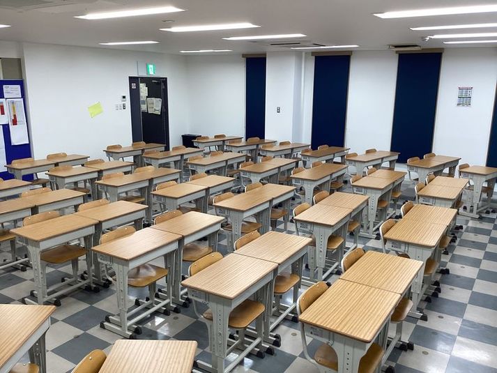 別館5階 - 【英進館薬院本校レンタルスペース】