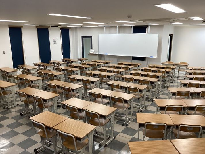 別館5階 - 【英進館薬院本校レンタルスペース】