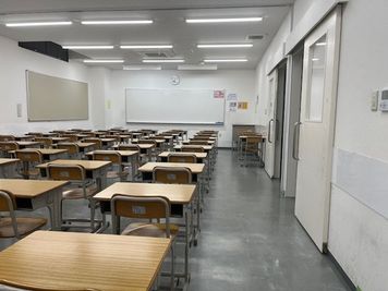 【英進館香椎本館レンタルスペース】 101教室の室内の写真