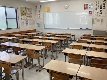 ＜英進館福間校レンタルスペース別館＞40名収容💺セミナー/ワークショップ/会議/ボードゲーム - 【英進館福間校レンタルスペース】