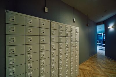 80台の貴重品用ロッカー - IKUSA ARENA 研修×懇親会×アクティビティの体験施設　IKUSA ARENAの設備の写真