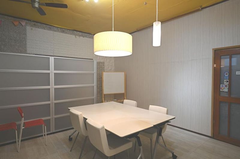 厨房+B室+エントランス・オーブンレンジ2台・無料駐車場有 - レンタルスペース夕顔瀬