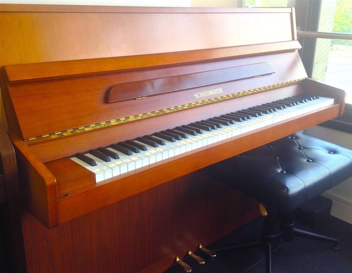 セミナー、カルチャールーム、撮影、貸しピアノ - 山下ピアノ社音楽教室