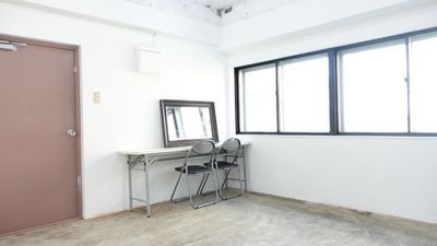 【北東の窓】 - サモスタ恵比寿店 サモスタ恵比寿３号店の室内の写真