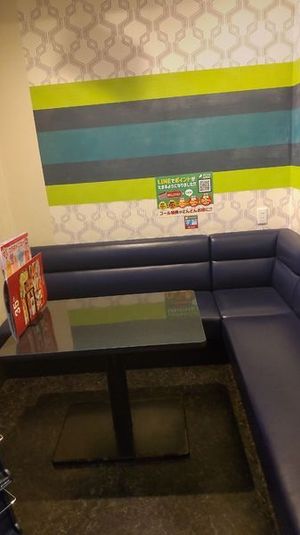 《1～4名用》カラオケルーム【サイズS】 - カラオケビッグエコー 大分駅前店