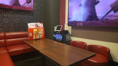 カラオケビッグエコー 大分駅前店 《5～8名用》カラオケルーム【サイズM】の室内の写真