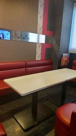 カラオケビッグエコー 大分駅前店 《9～10名用》カラオケルーム【サイズL】の室内の写真