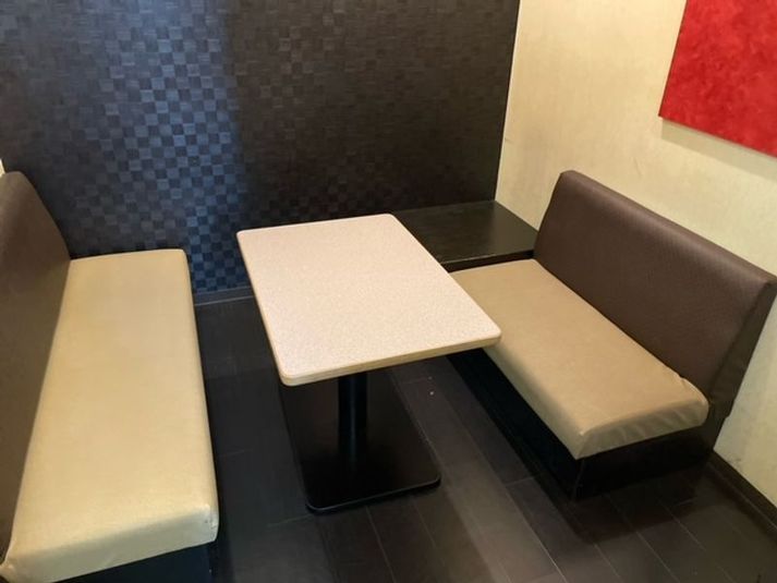 《1～4名用》カラオケルーム【サイズS】 - カラオケミューズ＆ビッグエコー 鹿児島与次郎店
