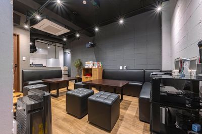 441_Private-X／BASE池袋の室内の写真