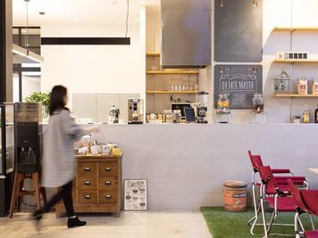コワーキングスペースエリア - 名古屋会議室 ジユウノハコ 名古屋駅西口店 20名部屋 のその他の写真