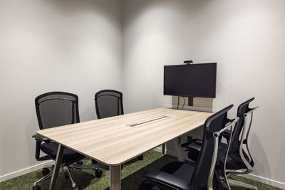Meeting Room★期間限定割引中★4名用完全個室・モニター完備・新築ホテル内のキレイな施設 - テレワークブース WAW上野