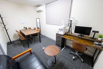【コスパ◎】本町駅3分/無料コーヒー・ウォーターサーバーなど設備充実の貸し会議室💻 - 壱神会議室