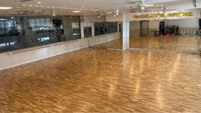 駅チカ！大人数収容可！ダンススタジオ - ゴールドジム幕張千葉WBG