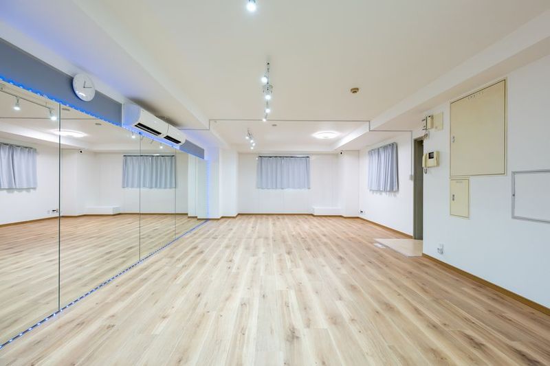 レンタルスタジオ Mirror Box 関内 - レンタルスタジオ Mirror Box 関内