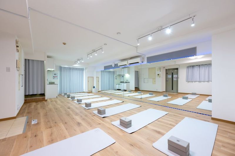 レンタルスタジオ Mirror Box 関内 - レンタルスタジオ Mirror Box 関内