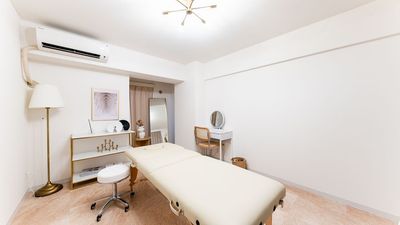 【NEW OPEN】今だけ10%off🎁《五反田2分》広々とした完全個室🙌無料見学✨備品多数|即予約可|エステ・整体・ヨガ - レンタルサロン hump 五反田