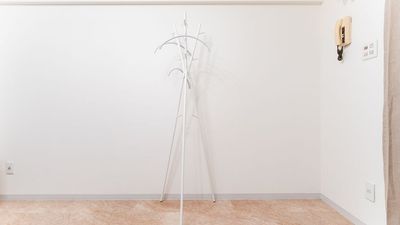 ハンガーポール、ハンガー×3 - レンタルサロン hump 五反田の設備の写真