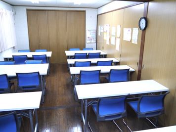豊中レンタルスペース「Umidass」 セミナールームの室内の写真