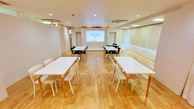 研修など - Studio CRESC Studio CRESC(会議室)の室内の写真