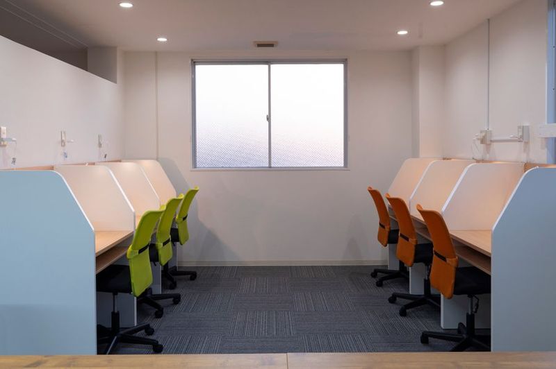 CoWorks365うねの駅前店 - CoWorks365うねの駅前店